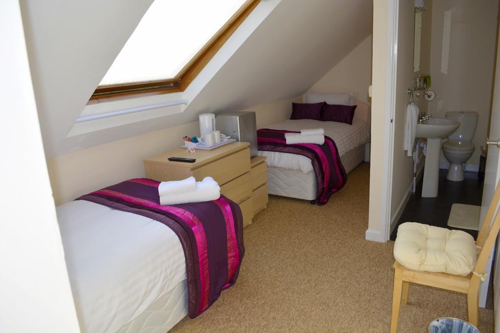 Winston Guesthouse Bicester Exterior photo